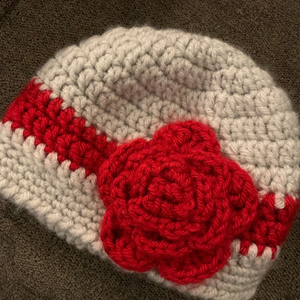 Handmade Infant Hat (Grey/Red)